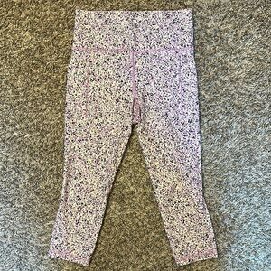 Athleta Salutation Stash Capri Leggings Floral Medium